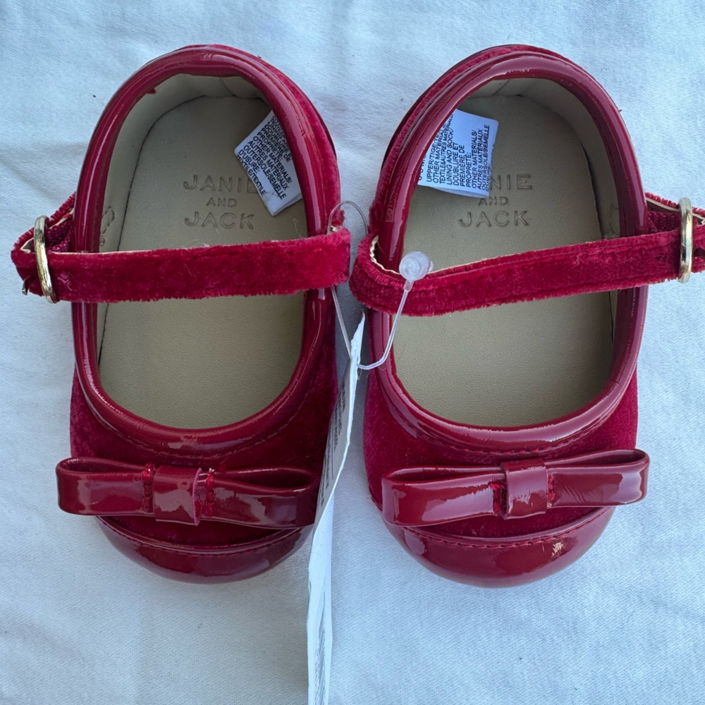 NWT Janie and jack red velvet baby girl patent bow ballet flats